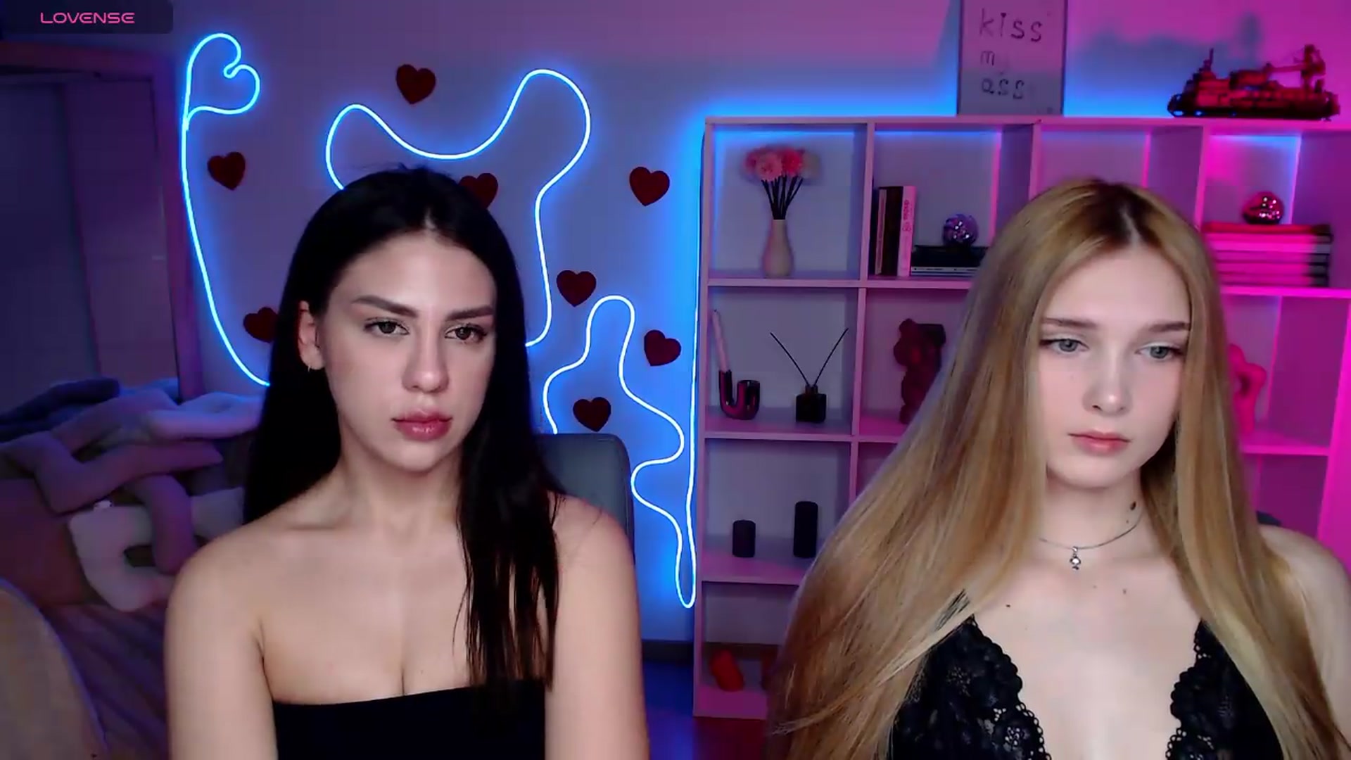 Gallery image thumbnail from Sirela's myfreecams stream on, 06/14/2026, 09:37 image 7 of 20