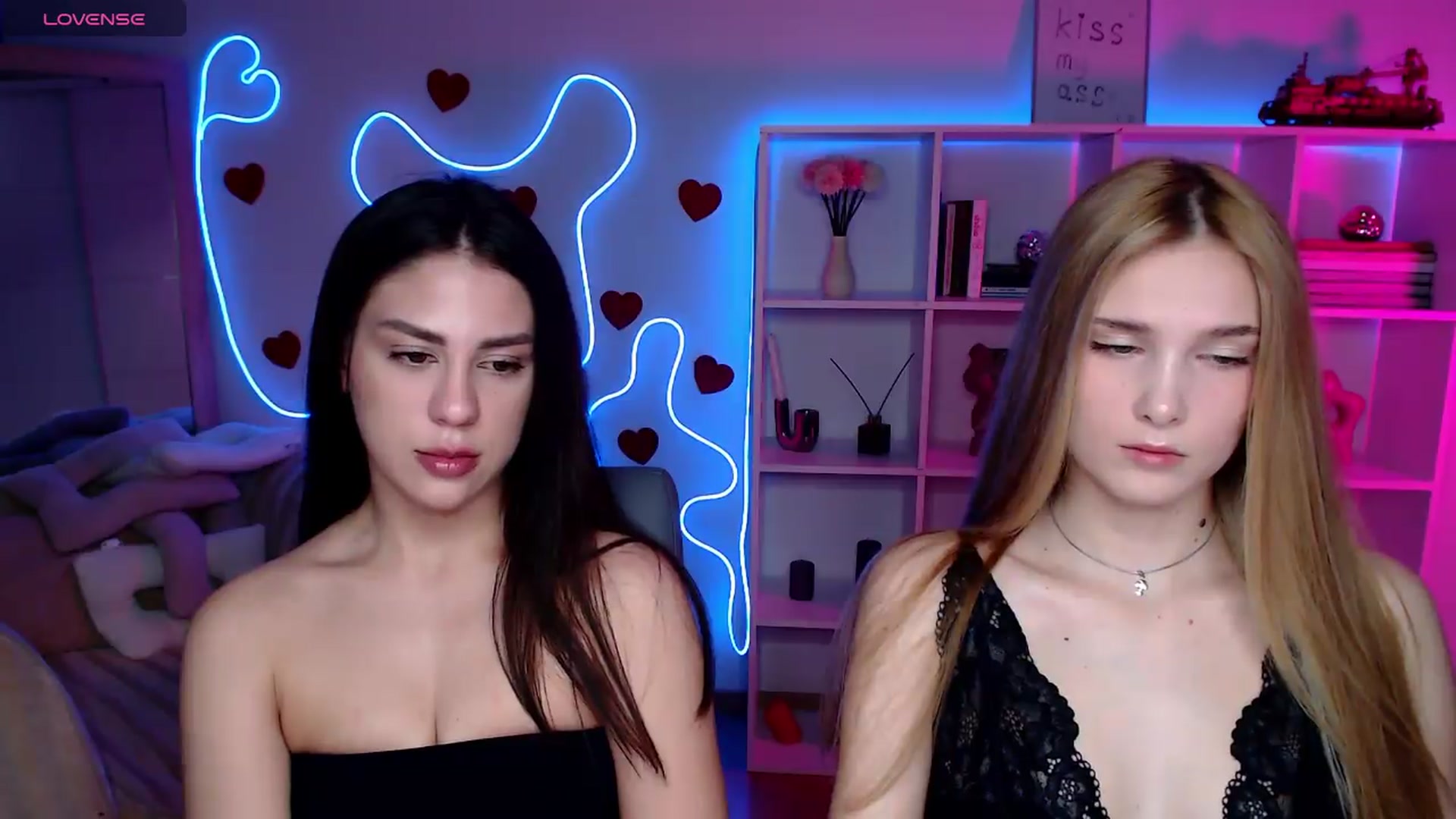 Gallery image thumbnail from Sirela's myfreecams stream on, 06/14/2026, 09:37 image 3 of 20