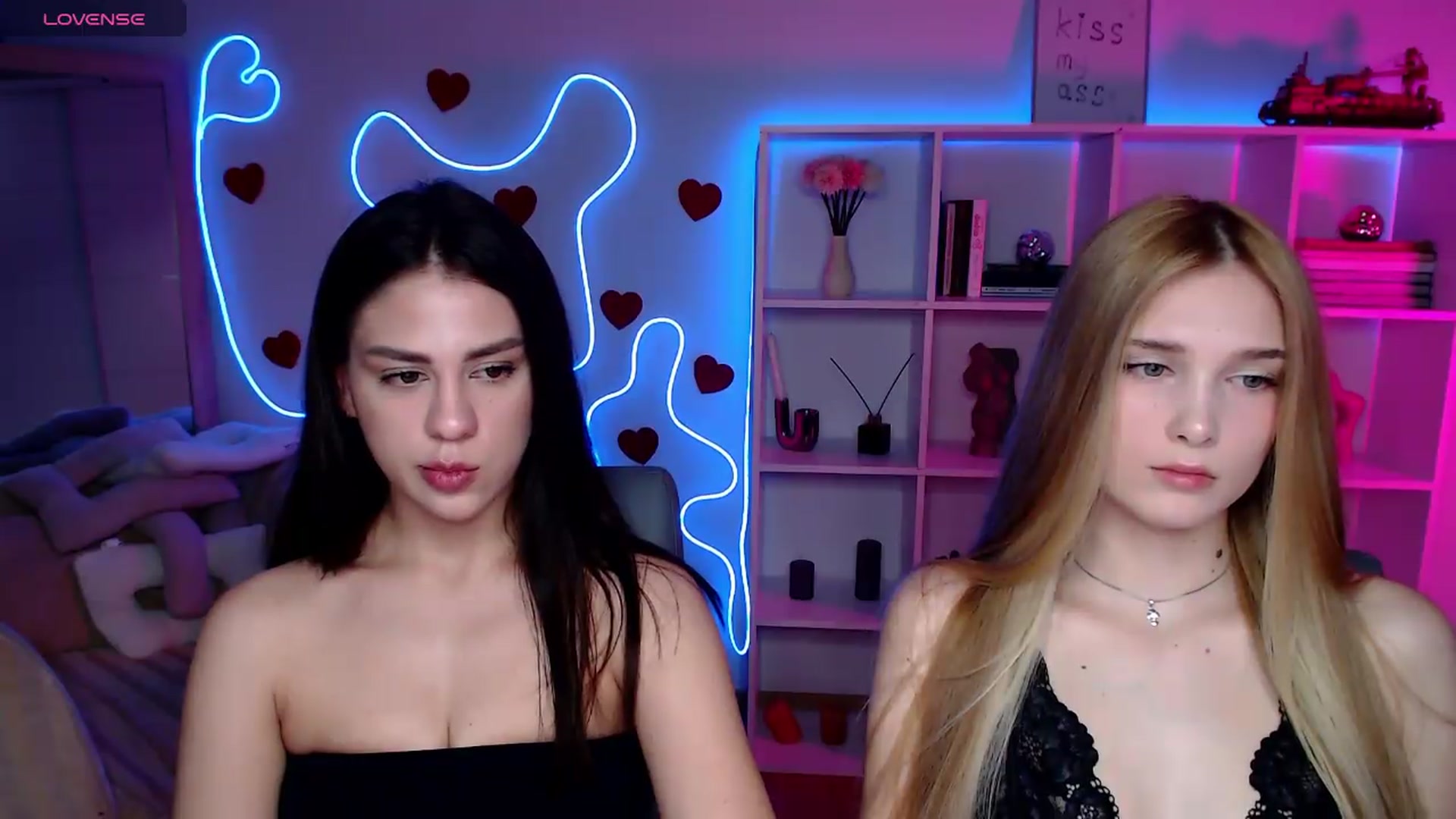 Gallery image thumbnail from Sirela's myfreecams stream on, 06/14/2026, 09:37 image 18 of 20