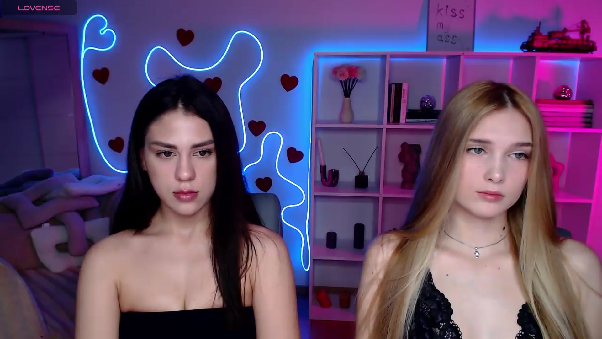 Gallery image thumbnail from Sirela's myfreecams stream on, 06/14/2026, 09:37 image 16 of 20