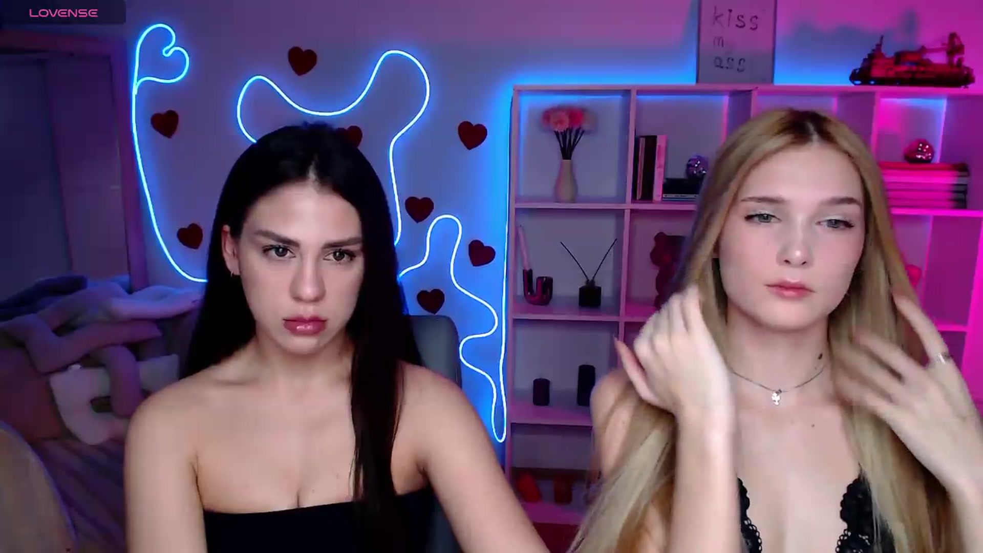 Gallery image thumbnail from Sirela's myfreecams stream on, 06/14/2026, 09:37 image 6 of 20