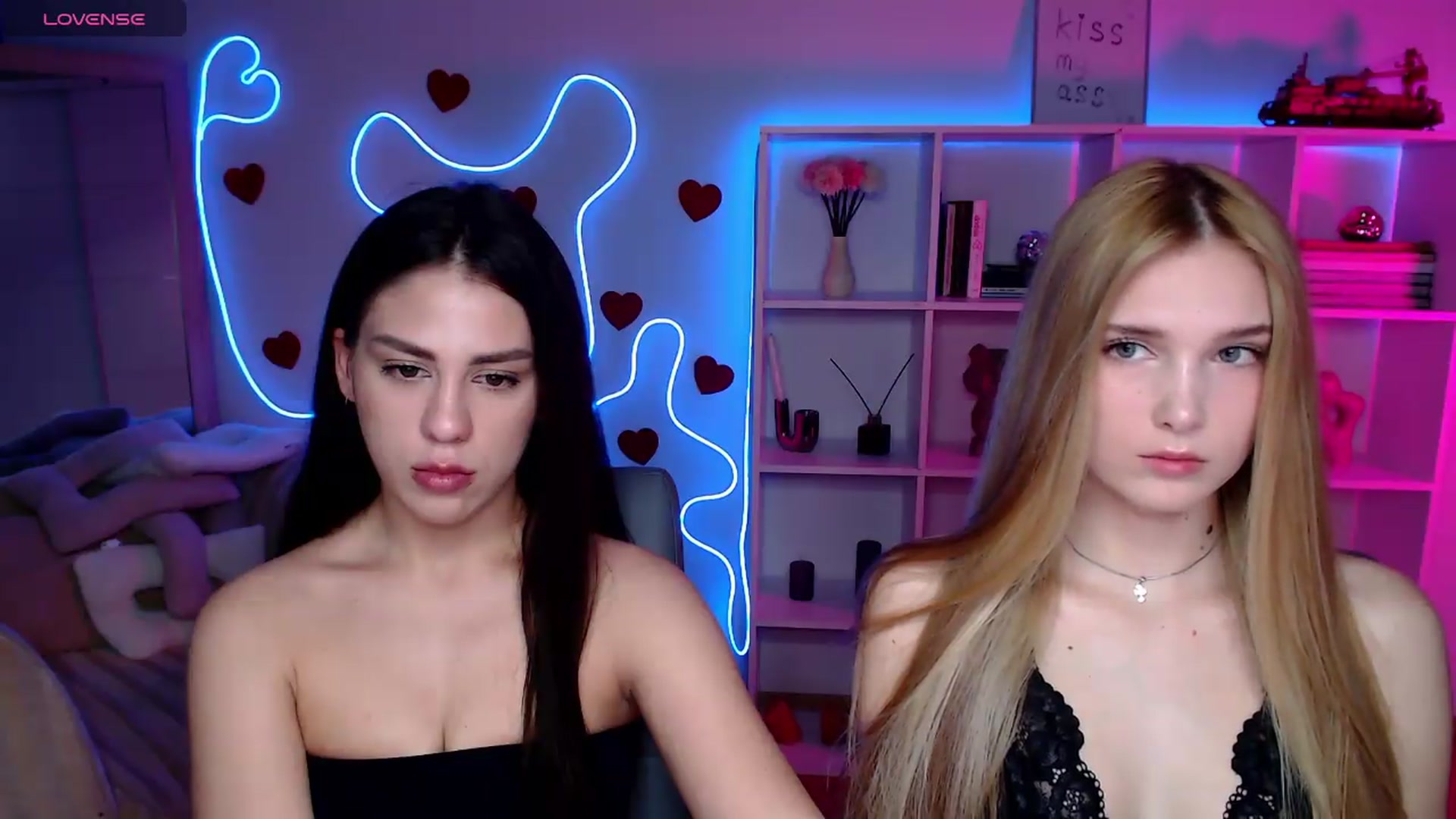 Gallery image thumbnail from Sirela's myfreecams stream on, 06/14/2026, 09:37 image 5 of 20