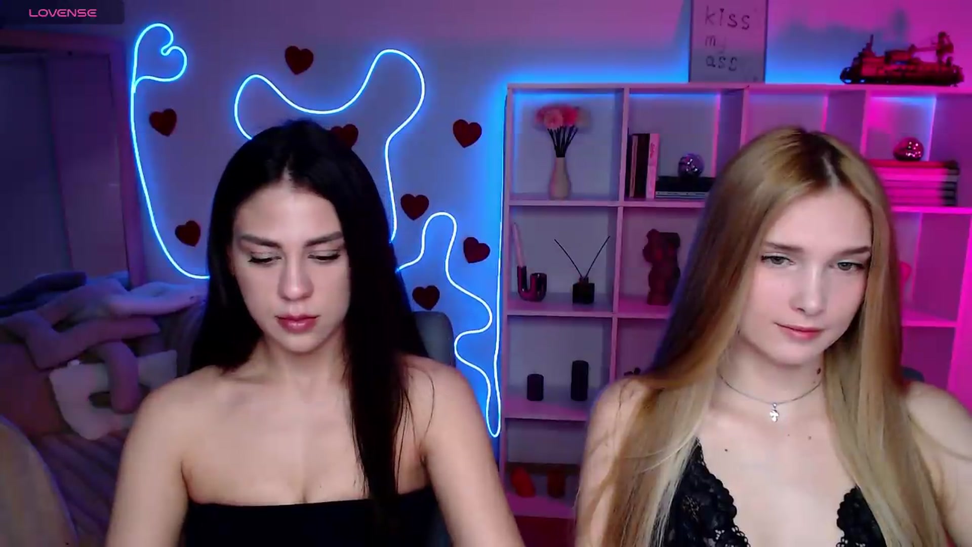 Gallery image thumbnail from Sirela's myfreecams stream on, 06/14/2026, 09:37 image 14 of 20