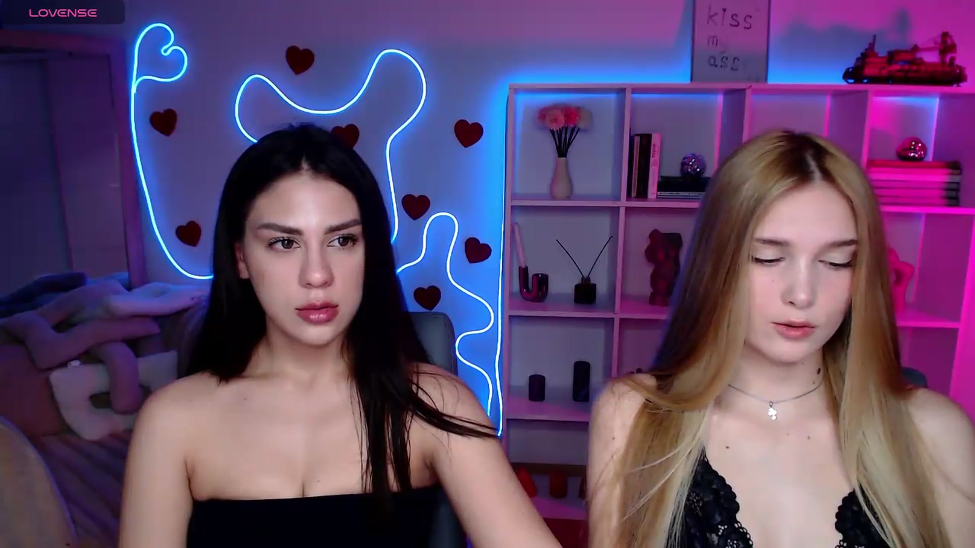 Gallery image thumbnail from Sirela's myfreecams stream on, 06/14/2026, 09:37 image 19 of 20