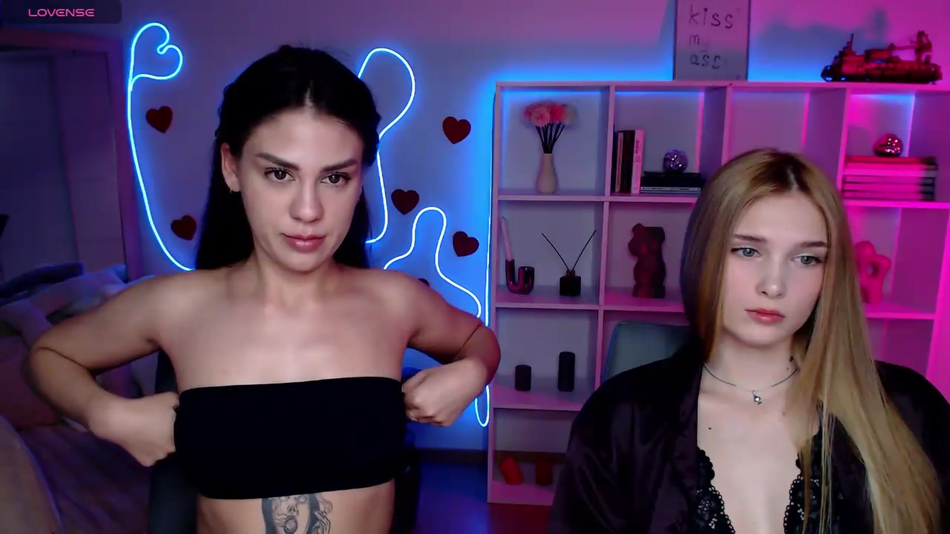Gallery image thumbnail from Sirela's myfreecams stream on, 06/14/2026, 10:56 image 15 of 20