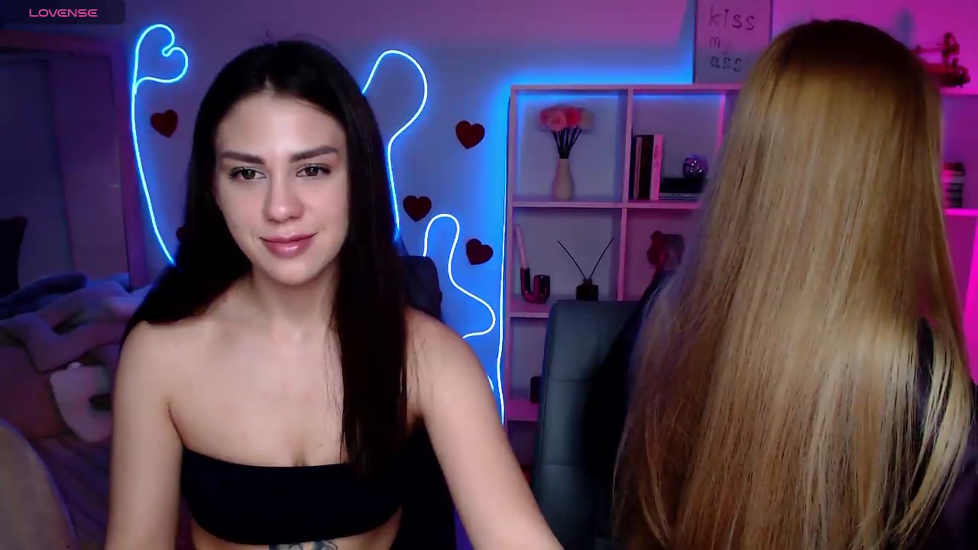 Gallery image thumbnail from Sirela's myfreecams stream on, 06/14/2026, 10:56 image 8 of 20
