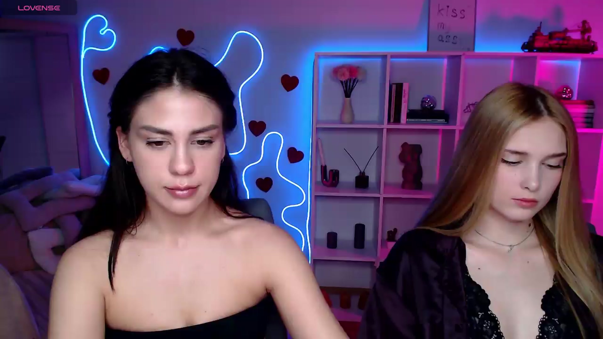 Gallery image thumbnail from Sirela's myfreecams stream on, 06/14/2026, 11:15 image 6 of 20