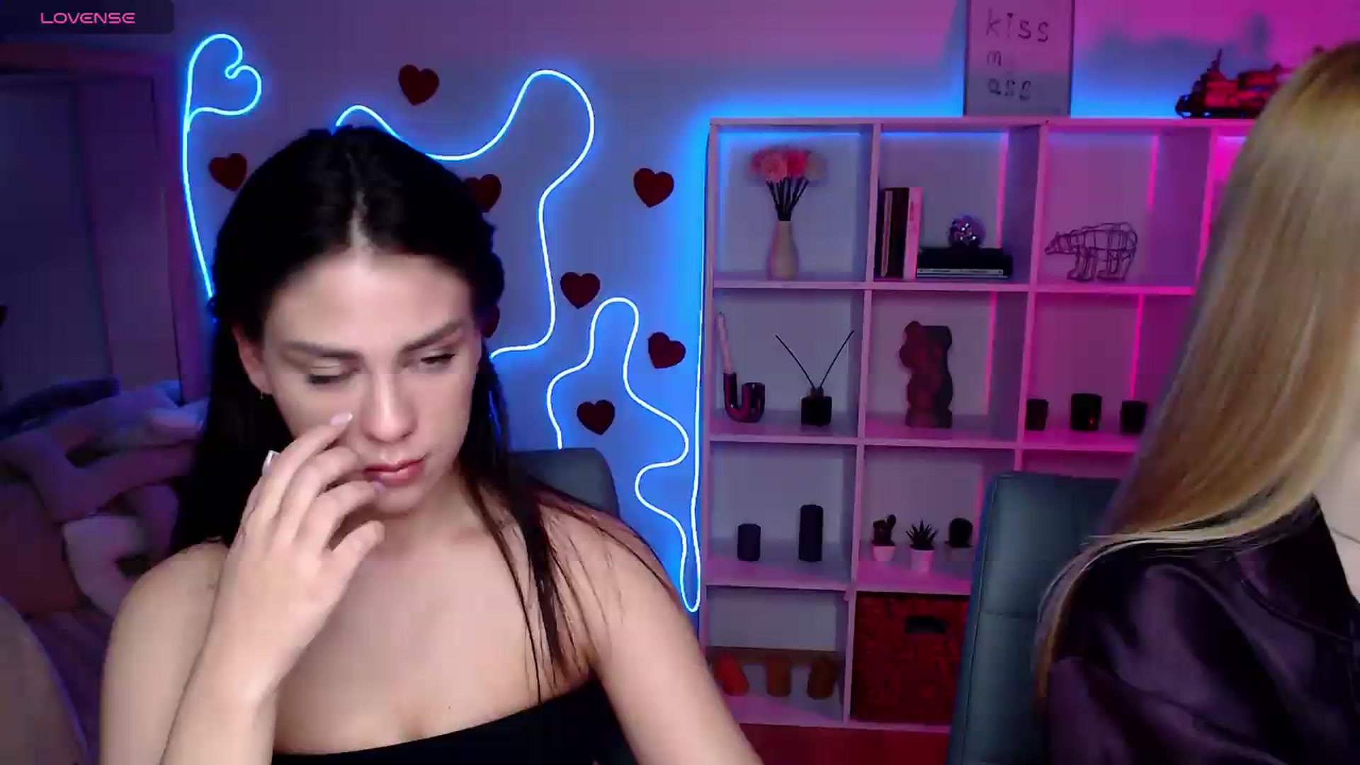 Gallery image thumbnail from Sirela's myfreecams stream on, 06/14/2026, 11:15 image 13 of 20