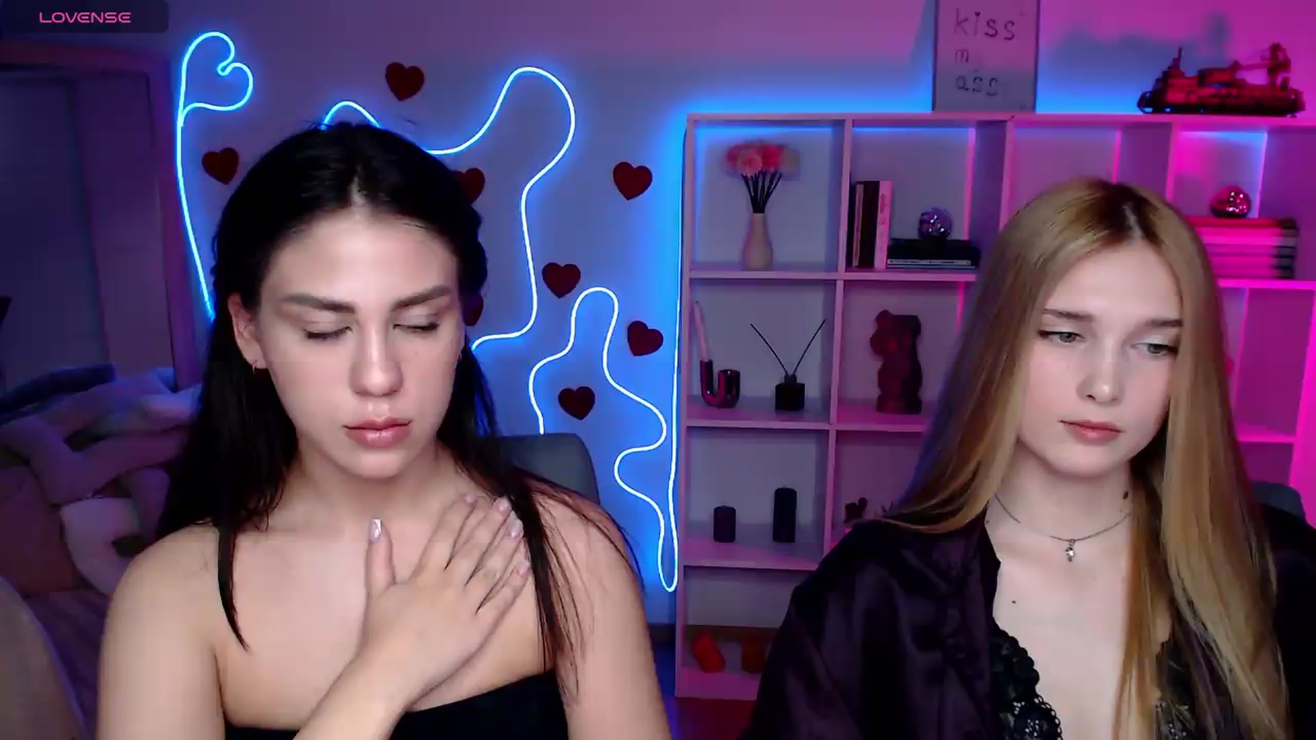 Gallery image thumbnail from Sirela's myfreecams stream on, 06/14/2026, 11:15 image 14 of 20