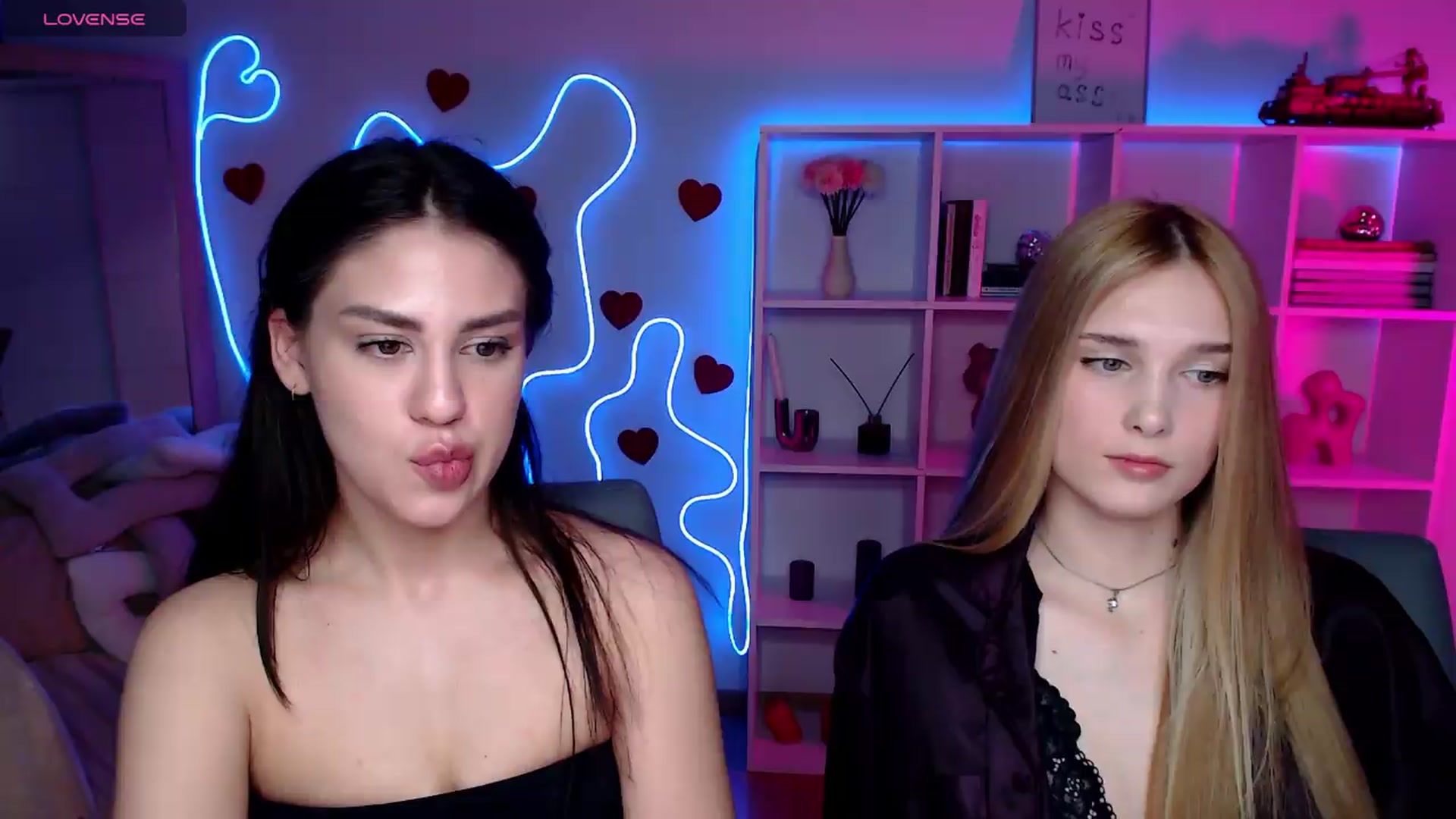 Gallery image thumbnail from Sirela's myfreecams stream on, 06/14/2026, 11:15 image 15 of 20