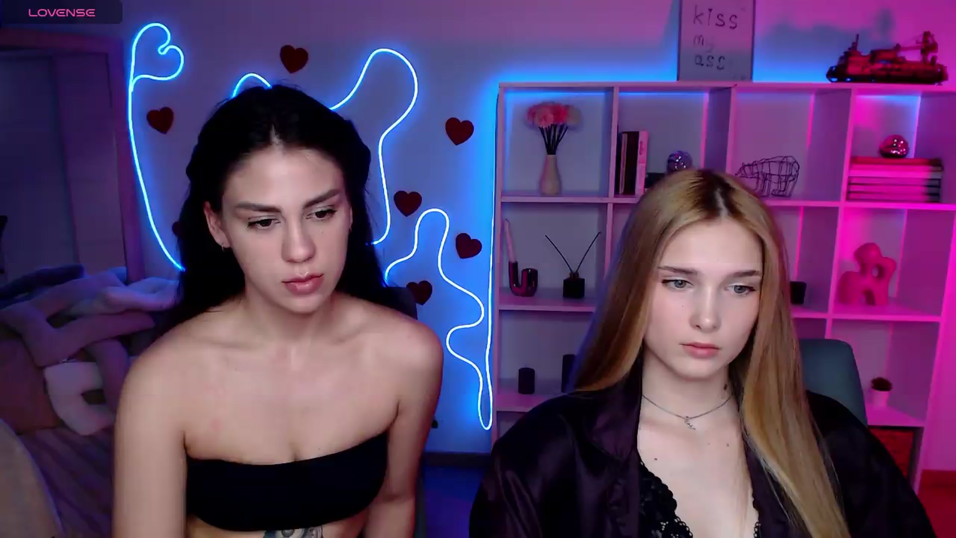 Gallery image thumbnail from Sirela's myfreecams stream on, 06/14/2026, 12:17 image 13 of 20
