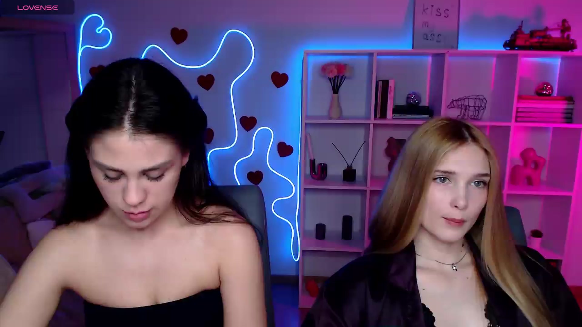 Gallery image thumbnail from Sirela's myfreecams stream on, 06/14/2026, 12:17 image 8 of 20
