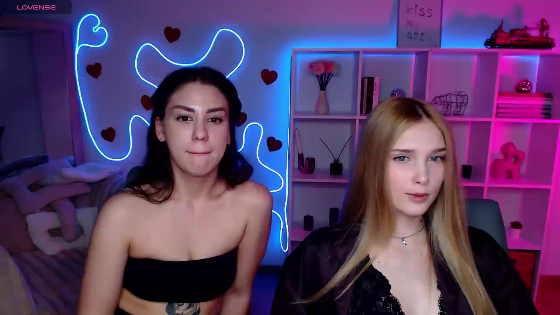 Gallery image thumbnail from Sirela's myfreecams stream on, 06/14/2026, 12:17 image 15 of 20