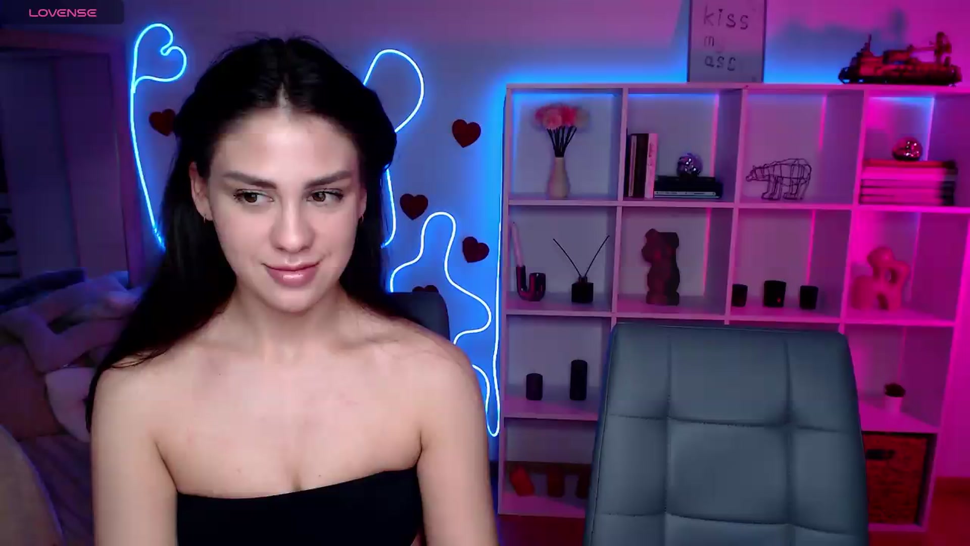 Gallery image thumbnail from Sirela's myfreecams stream on, 06/14/2026, 12:17 image 19 of 20