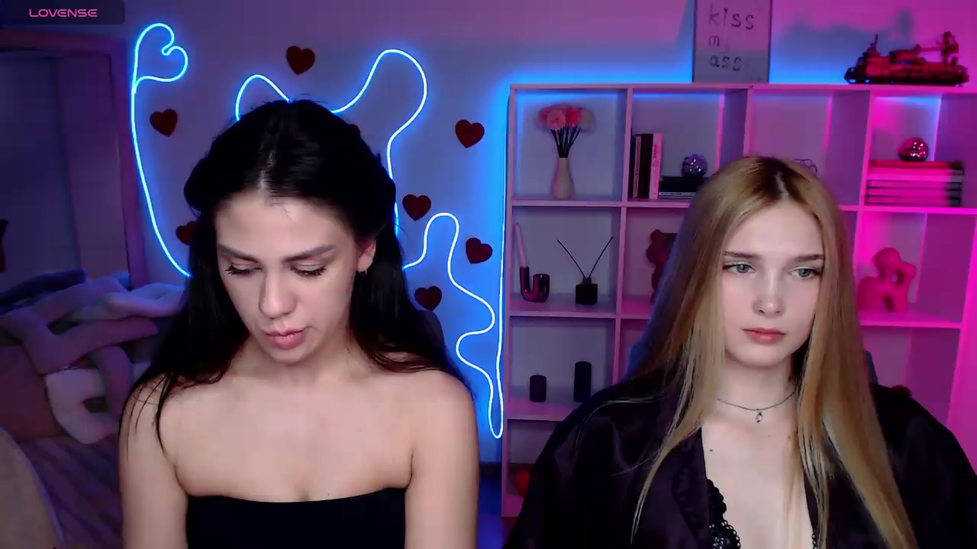 Gallery image thumbnail from Sirela's myfreecams stream on, 06/14/2026, 12:17 image 6 of 20