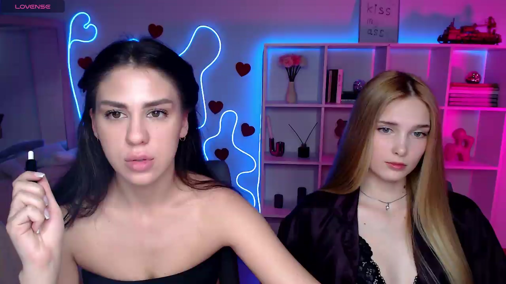 Gallery image thumbnail from Sirela's myfreecams stream on, 06/14/2026, 12:17 image 1 of 20