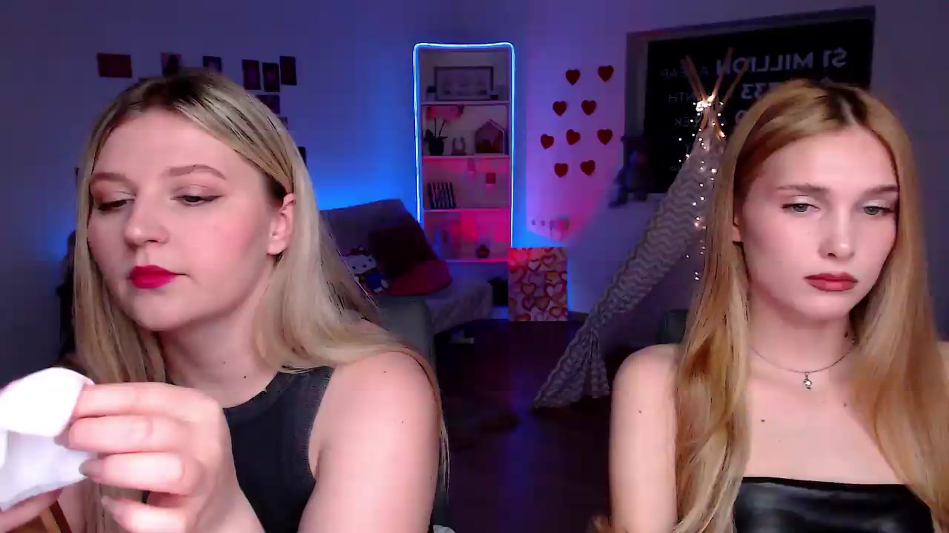 Gallery image thumbnail from Sirela's myfreecams stream on, 06/19/2026, 11:56 image 4 of 20