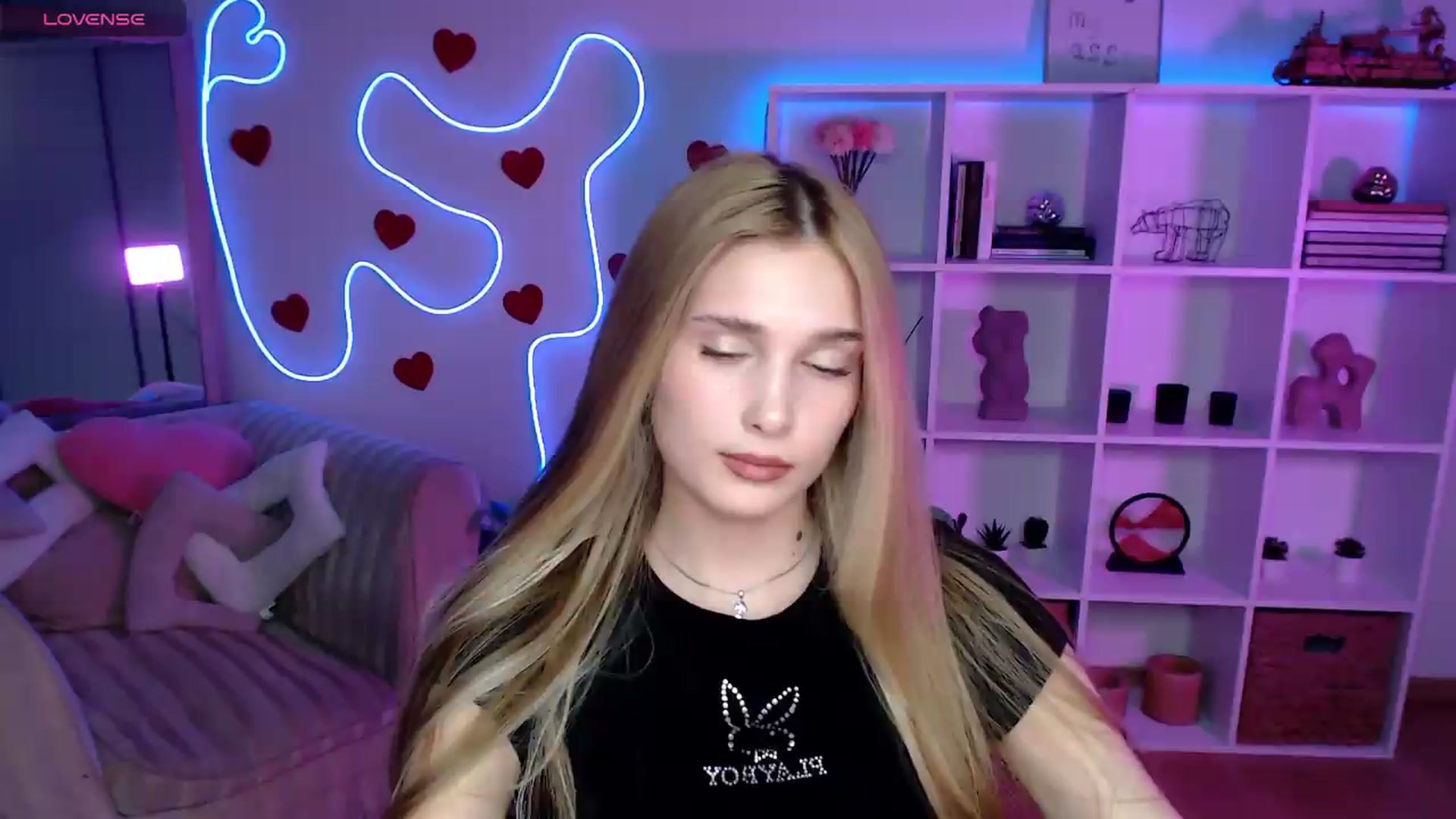 Gallery image thumbnail from Sirela's myfreecams stream on, 06/19/2026, 16:26 image 4 of 20