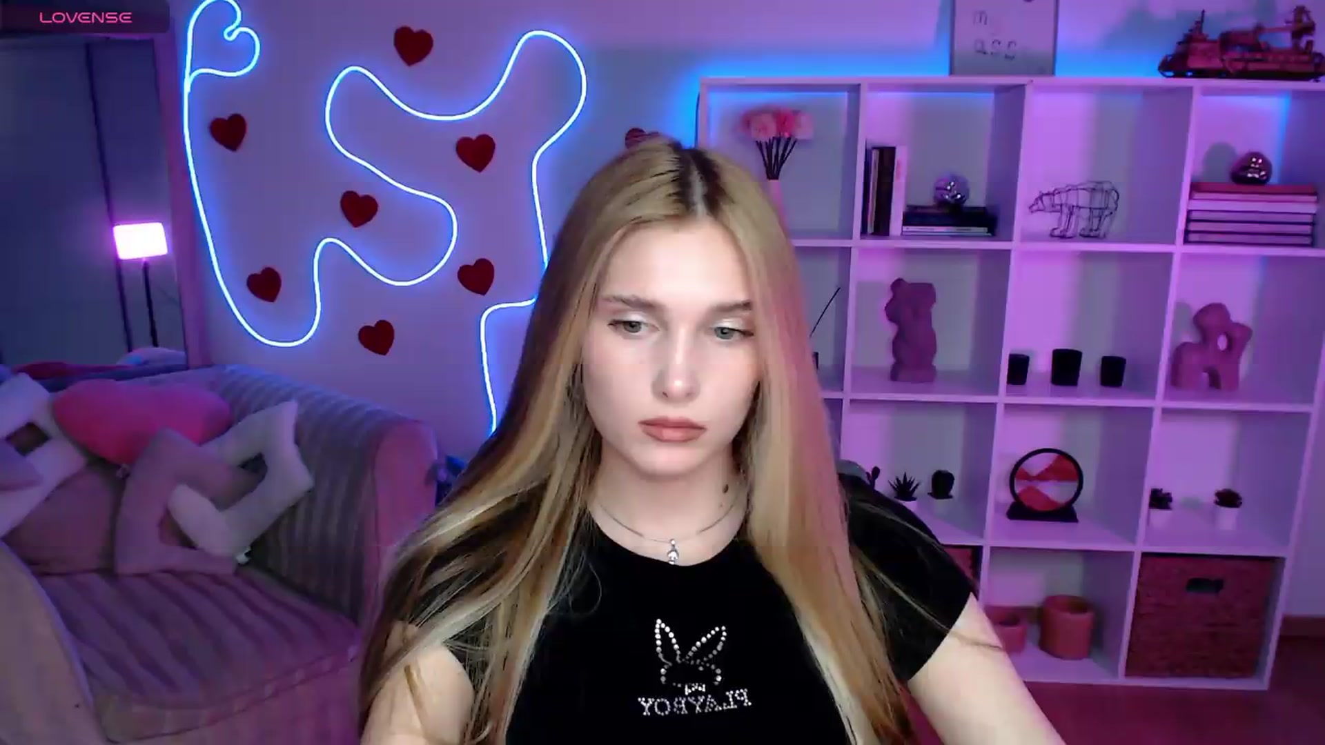 Gallery image thumbnail from Sirela's myfreecams stream on, 06/19/2026, 16:26 image 7 of 20
