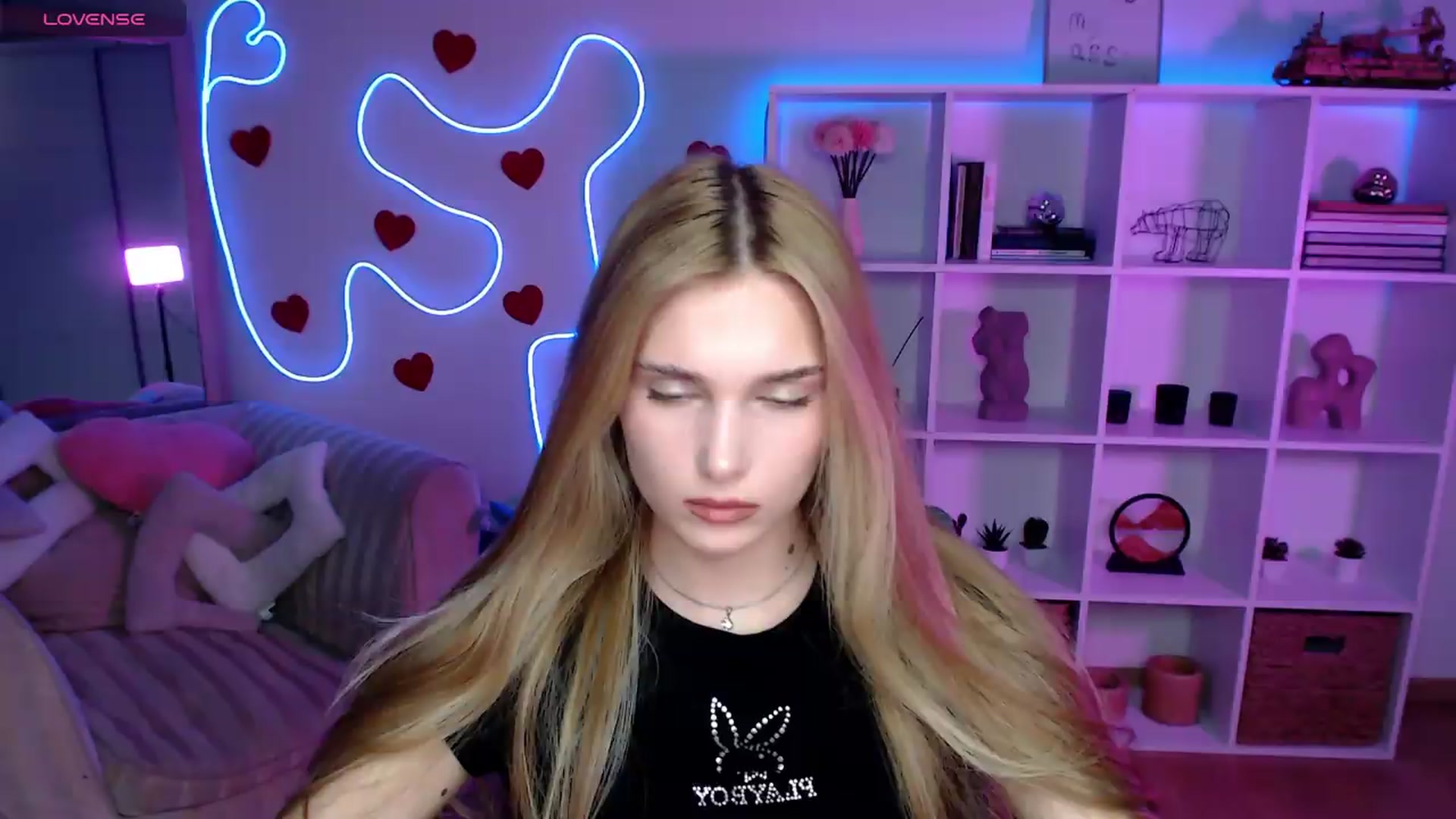 Gallery image thumbnail from Sirela's myfreecams stream on, 06/19/2026, 16:26 image 18 of 20