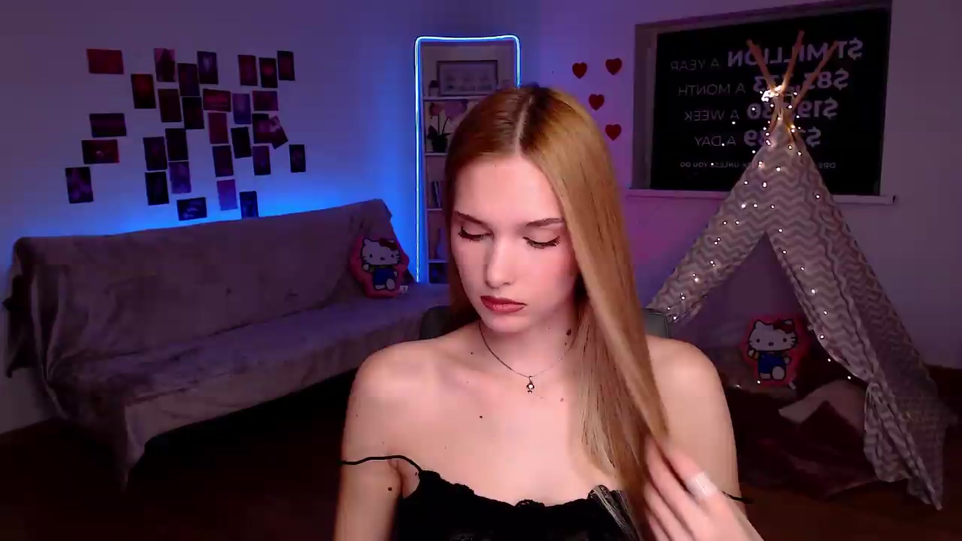 Gallery image thumbnail from Sirela's myfreecams stream on, 06/25/2026, 10:28 image 15 of 20