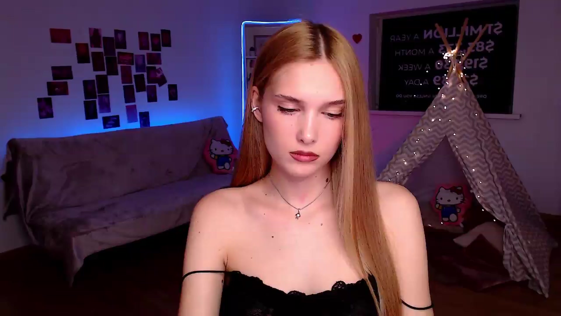 Gallery image thumbnail from Sirela's myfreecams stream on, 06/25/2026, 11:35 image 9 of 20