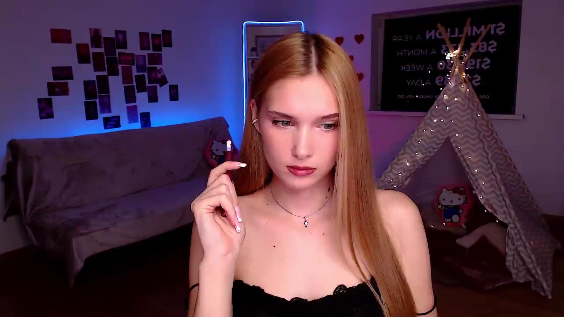 Gallery image thumbnail from Sirela's myfreecams stream on, 06/25/2026, 11:35 image 17 of 20