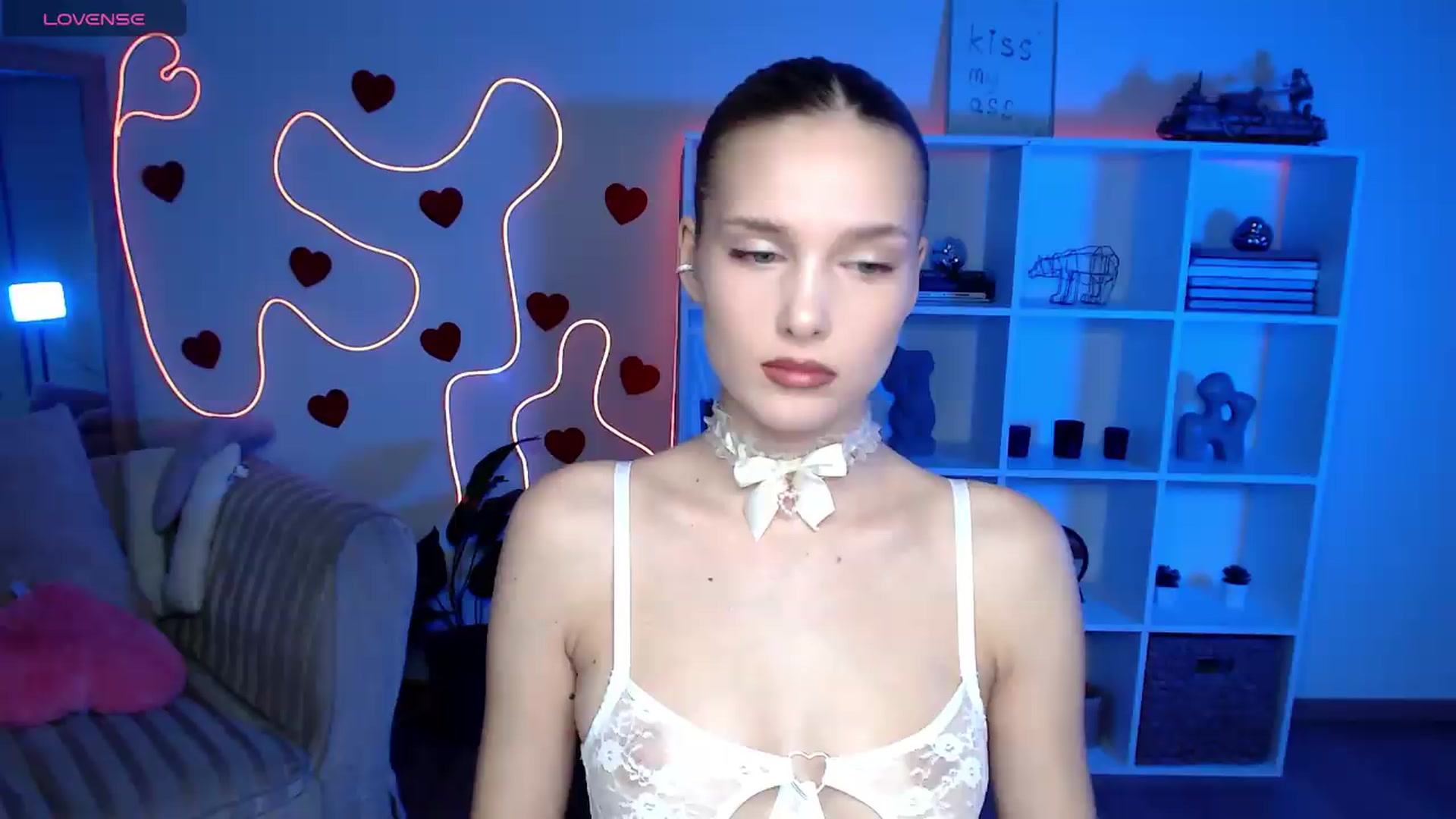 Gallery image thumbnail from Sirela's myfreecams stream on, 06/27/2026, 08:42 image 4 of 20