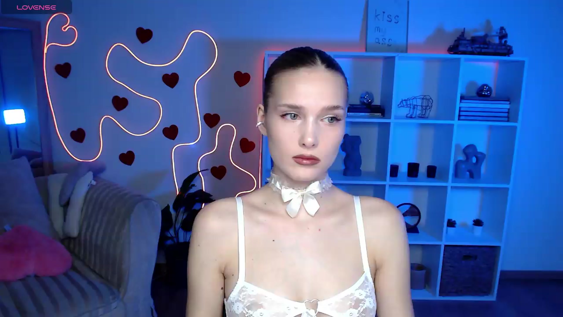 Gallery image thumbnail from Sirela's myfreecams stream on, 06/27/2026, 09:32 image 3 of 20