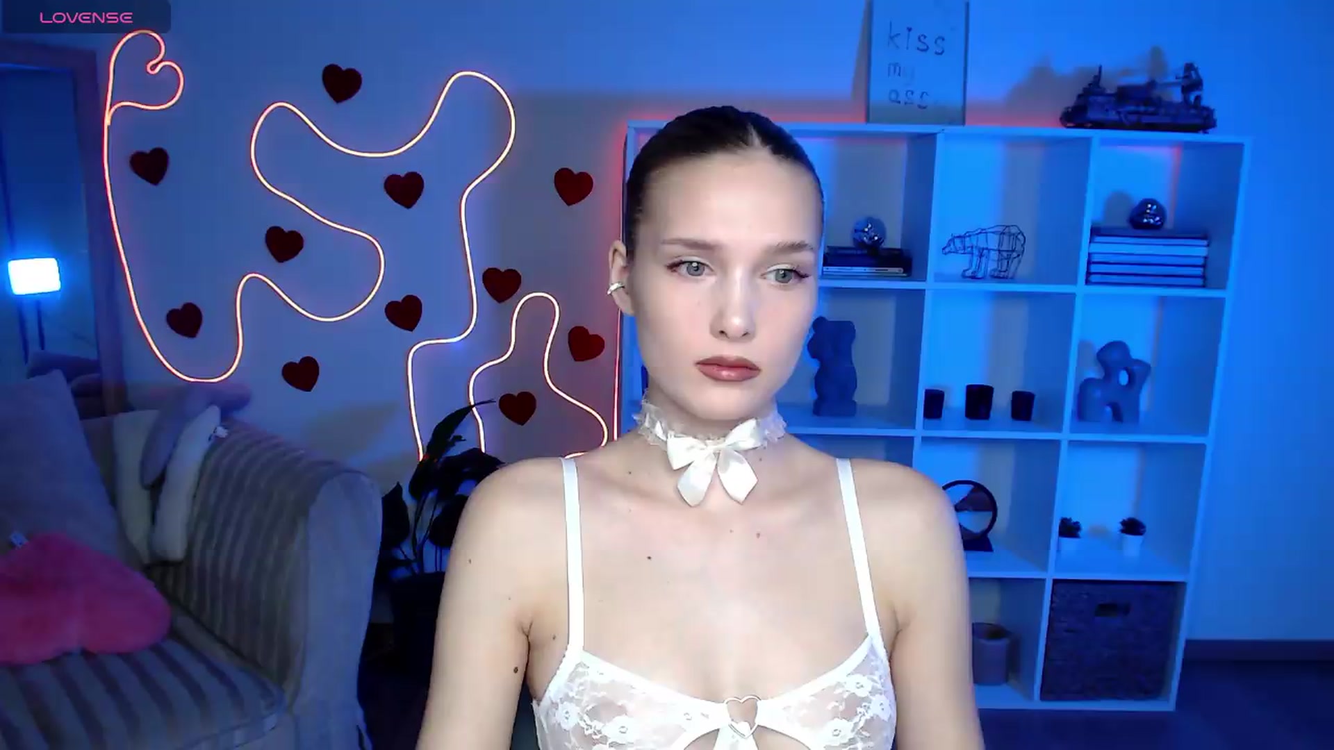 Gallery image thumbnail from Sirela's myfreecams stream on, 06/27/2026, 09:32 image 1 of 20