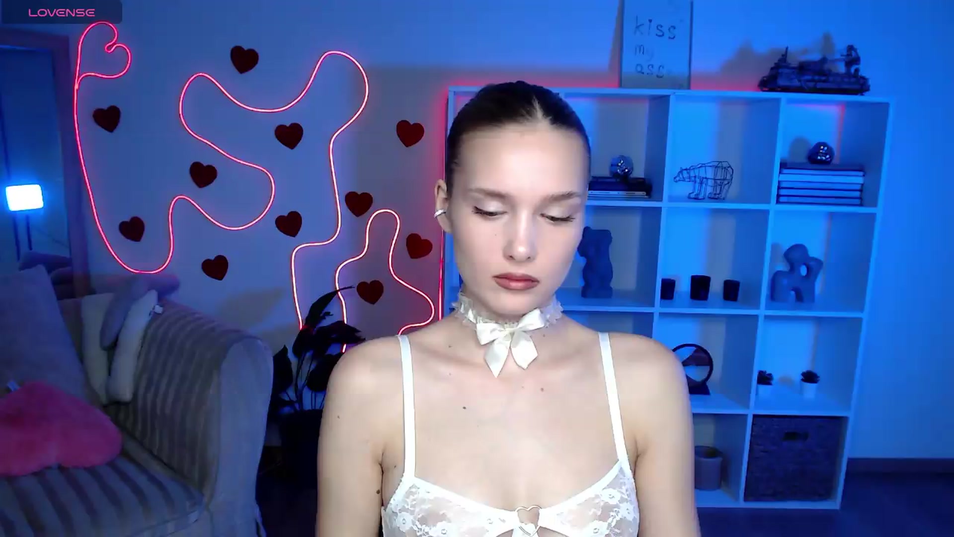 Gallery image thumbnail from Sirela's myfreecams stream on, 06/27/2026, 09:32 image 17 of 20
