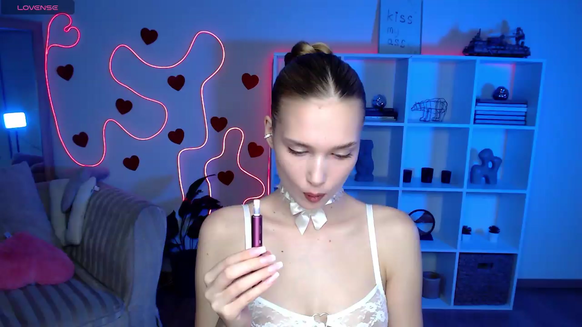 Gallery image thumbnail from Sirela's myfreecams stream on, 06/27/2026, 09:32 image 15 of 20