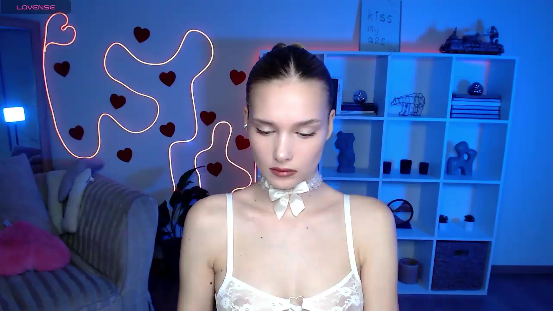 Gallery image thumbnail from Sirela's myfreecams stream on, 06/27/2026, 09:32 image 8 of 20