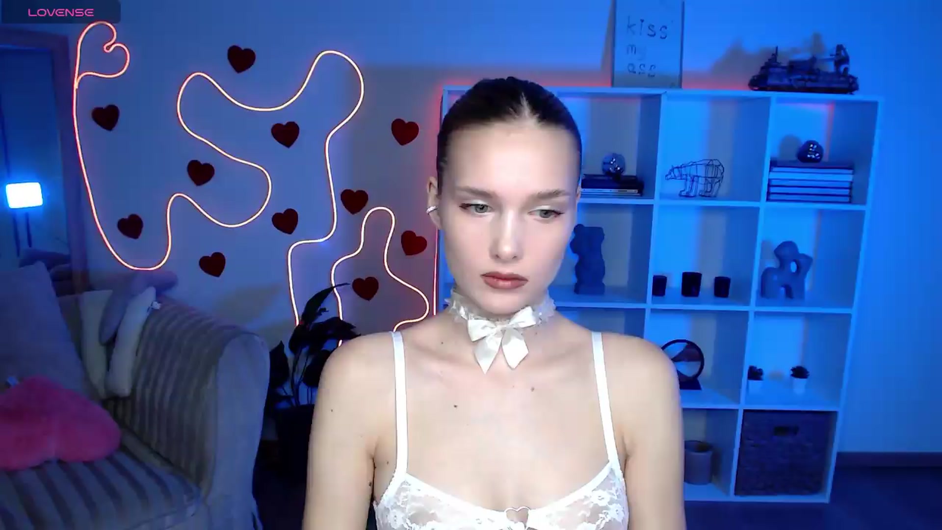 Gallery image thumbnail from Sirela's myfreecams stream on, 06/27/2026, 09:32 image 6 of 20