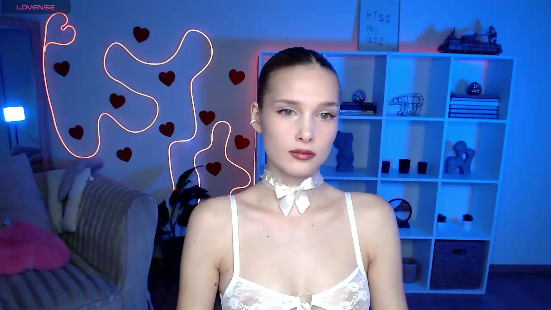 Gallery image thumbnail from Sirela's myfreecams stream on, 06/27/2026, 09:32 image 11 of 20