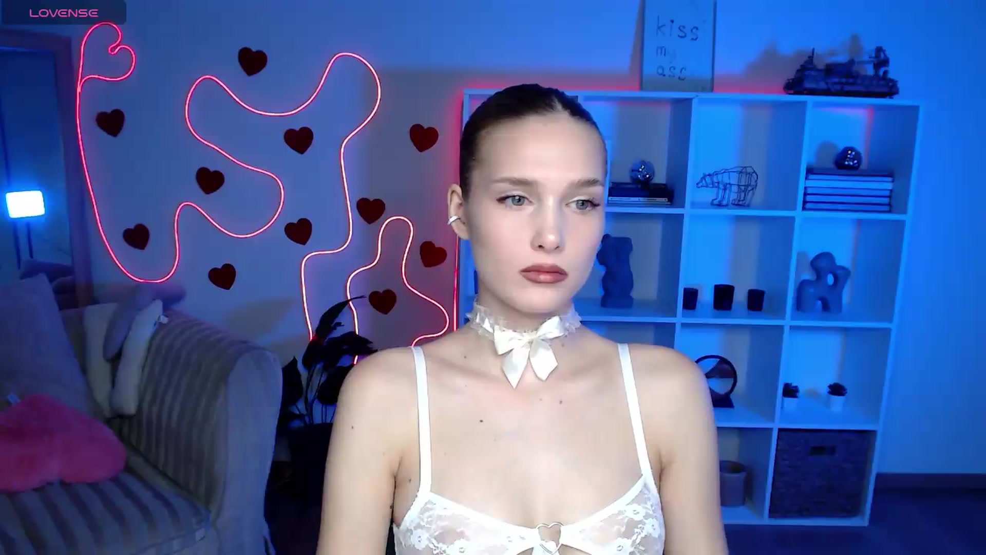 Gallery image thumbnail from Sirela's myfreecams stream on, 06/27/2026, 09:32 image 19 of 20