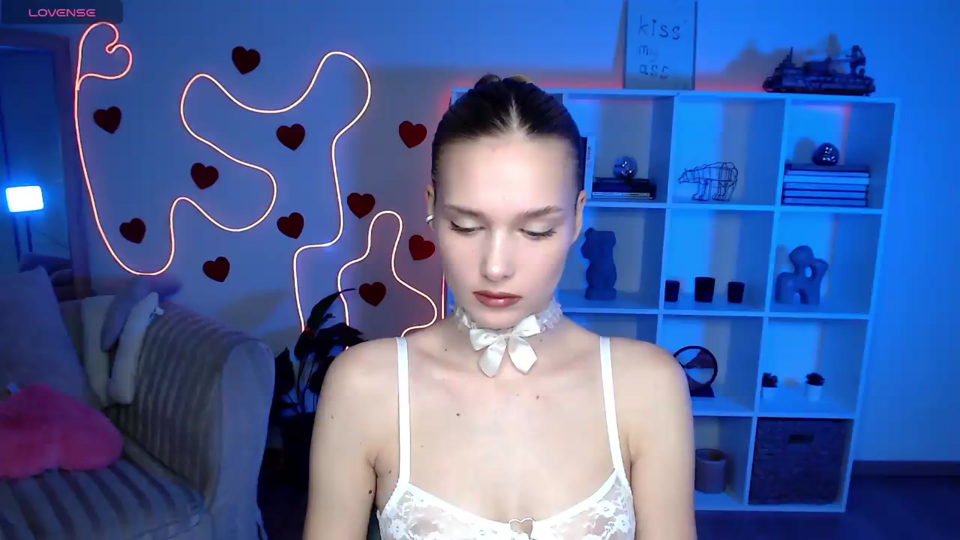 Gallery image thumbnail from Sirela's myfreecams stream on, 06/27/2026, 09:32 image 2 of 20