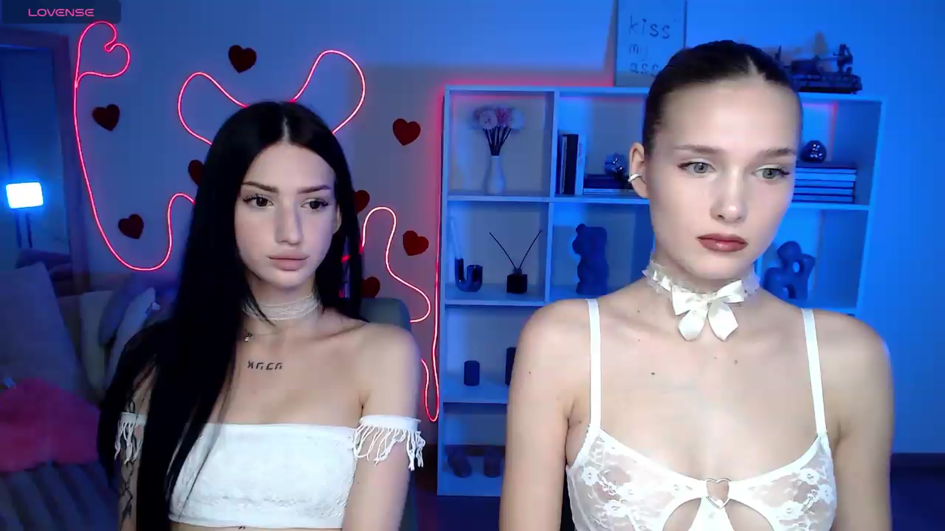 Gallery image thumbnail from Sirela's myfreecams stream on, 06/27/2026, 09:54 image 9 of 20