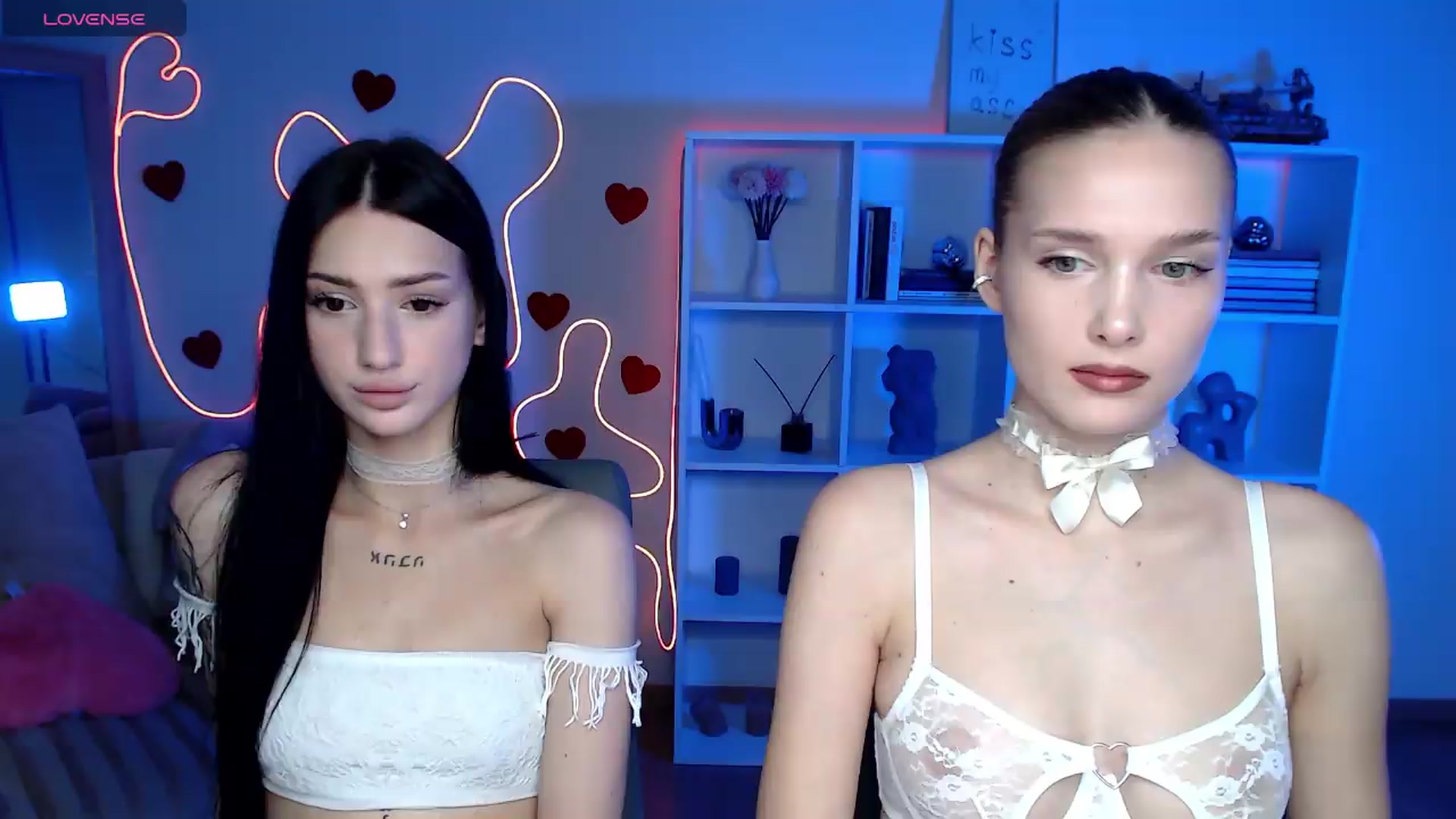 Gallery image thumbnail from Sirela's myfreecams stream on, 06/27/2026, 09:54 image 16 of 20