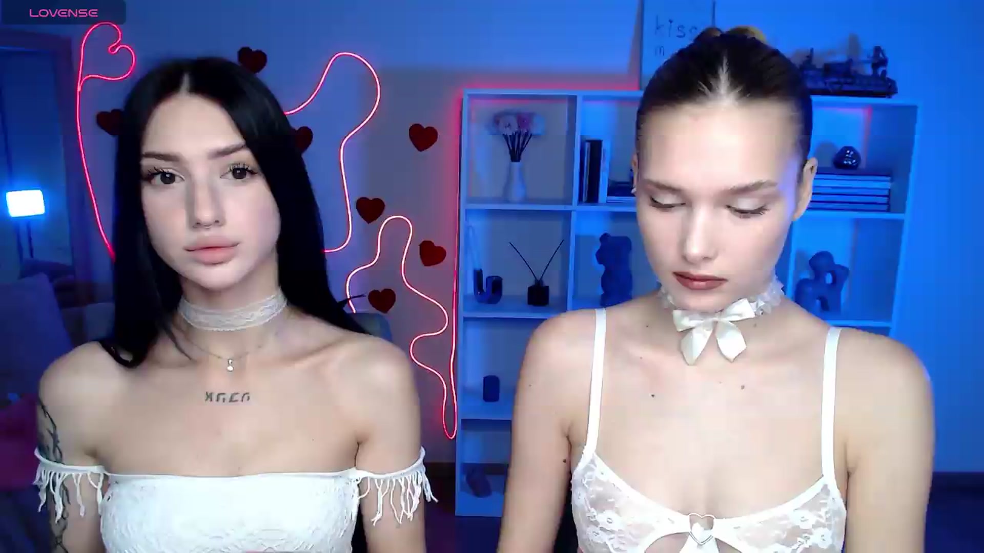 Gallery image thumbnail from Sirela's myfreecams stream on, 06/27/2026, 09:54 image 2 of 20