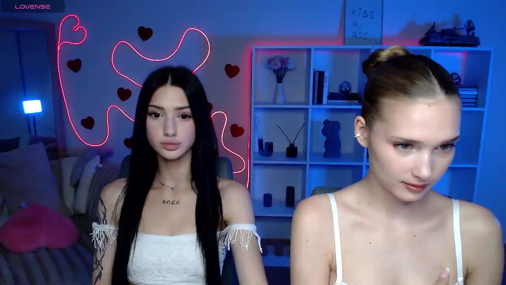Gallery image thumbnail from Sirela's myfreecams stream on, 06/27/2026, 11:47 image 18 of 20