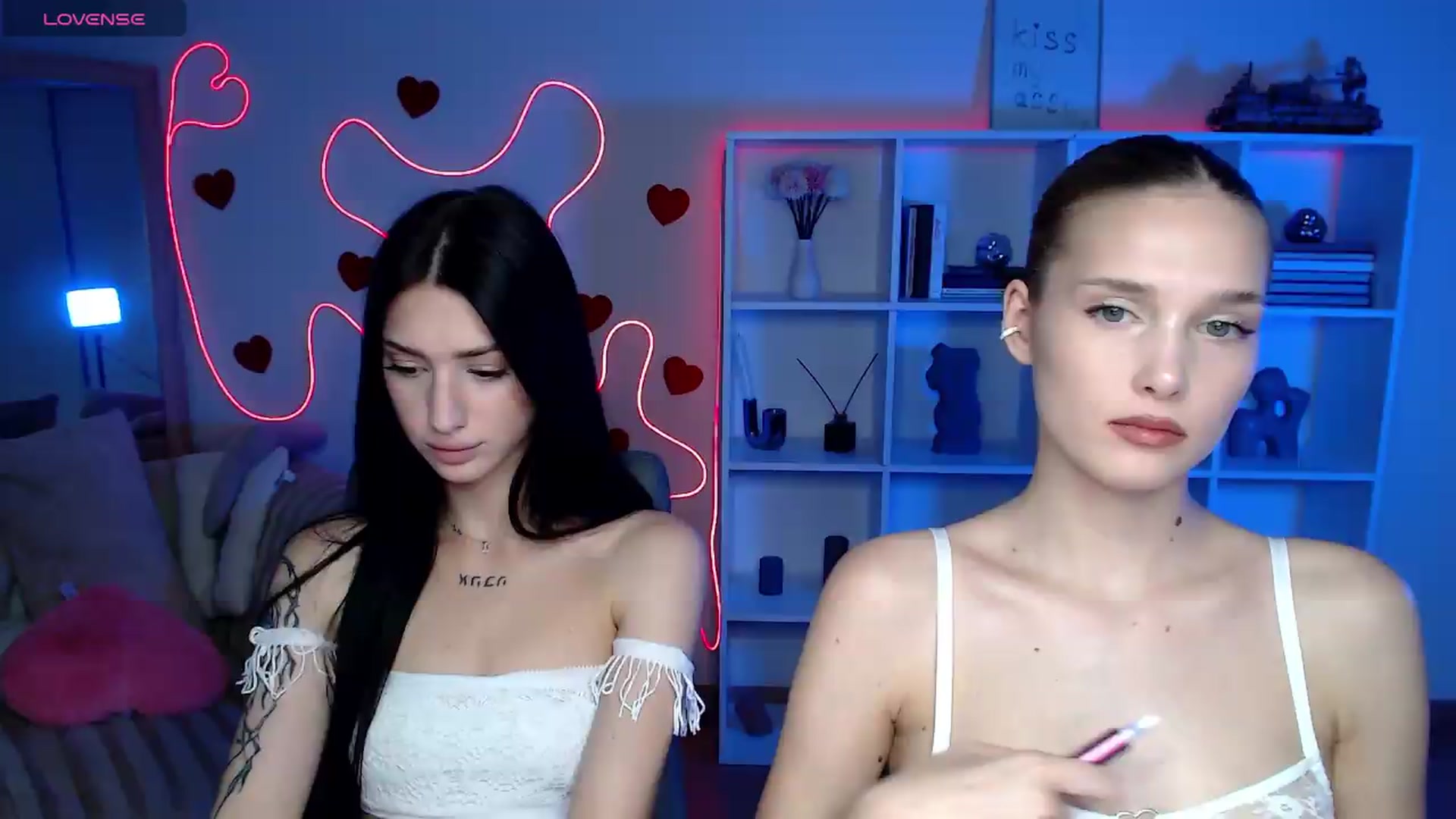 Gallery image thumbnail from Sirela's myfreecams stream on, 06/27/2026, 11:47 image 10 of 20