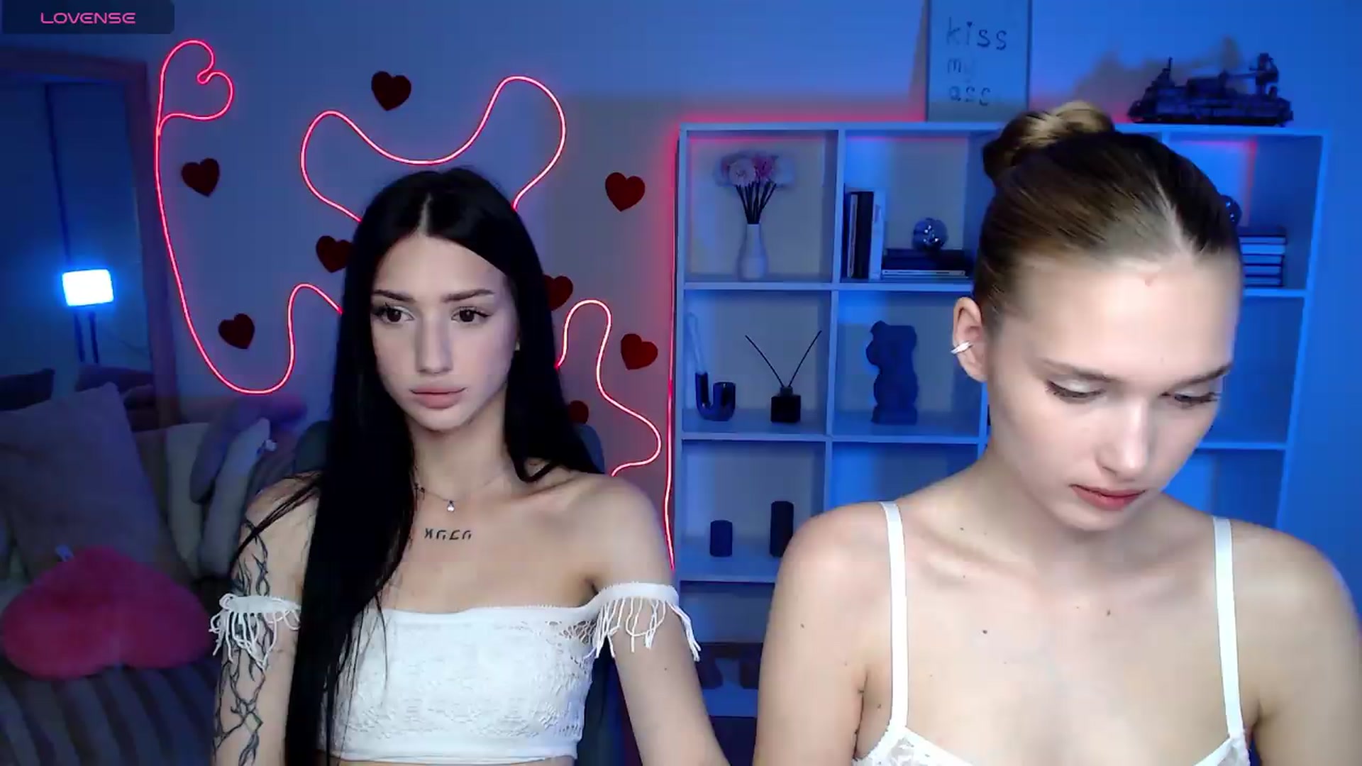 Gallery image thumbnail from Sirela's myfreecams stream on, 06/27/2026, 11:47 image 3 of 20