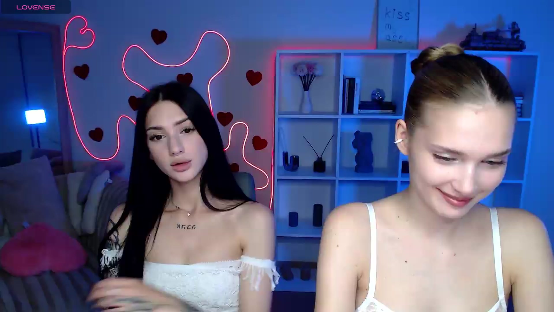 Gallery image thumbnail from Sirela's myfreecams stream on, 06/27/2026, 11:47 image 12 of 20