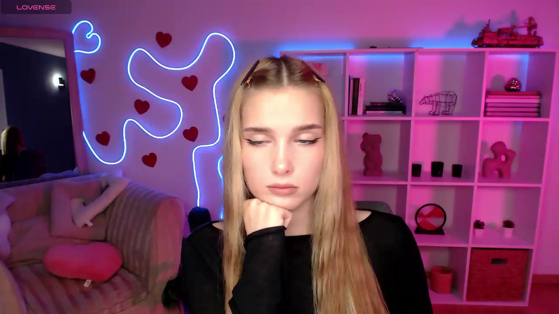 Gallery image thumbnail from Sirela's myfreecams stream on, 07/05/2026, 24:39 image 14 of 20