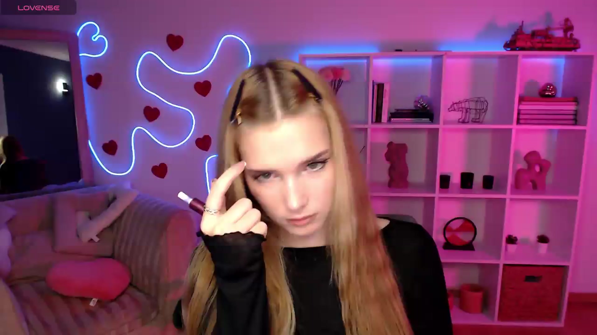 Gallery image thumbnail from Sirela's myfreecams stream on, 07/05/2026, 24:39 image 5 of 20
