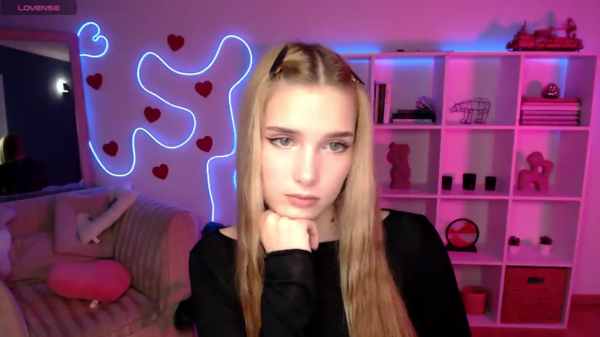 Gallery image thumbnail from Sirela's myfreecams stream on, 07/05/2026, 24:39 image 17 of 20