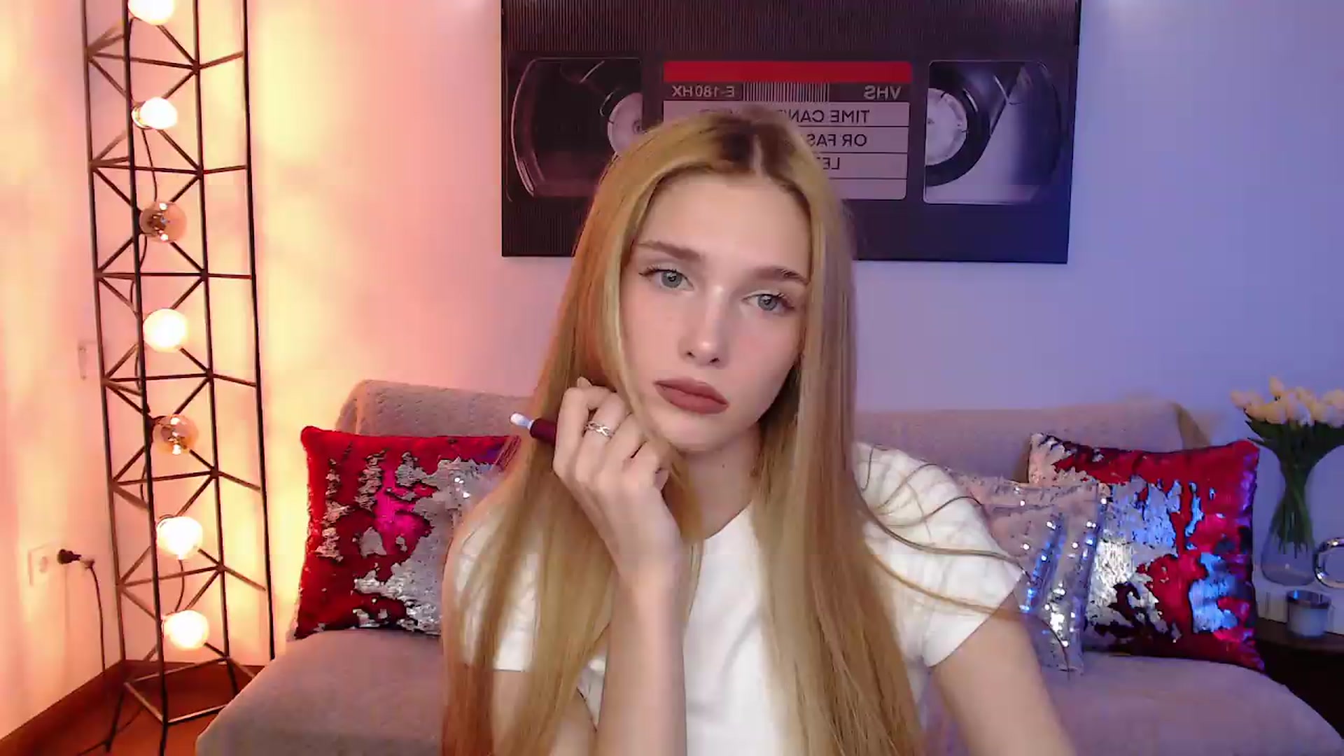 Gallery image thumbnail from Sirela's myfreecams stream on, 07/22/2026, 21:02 image 5 of 20