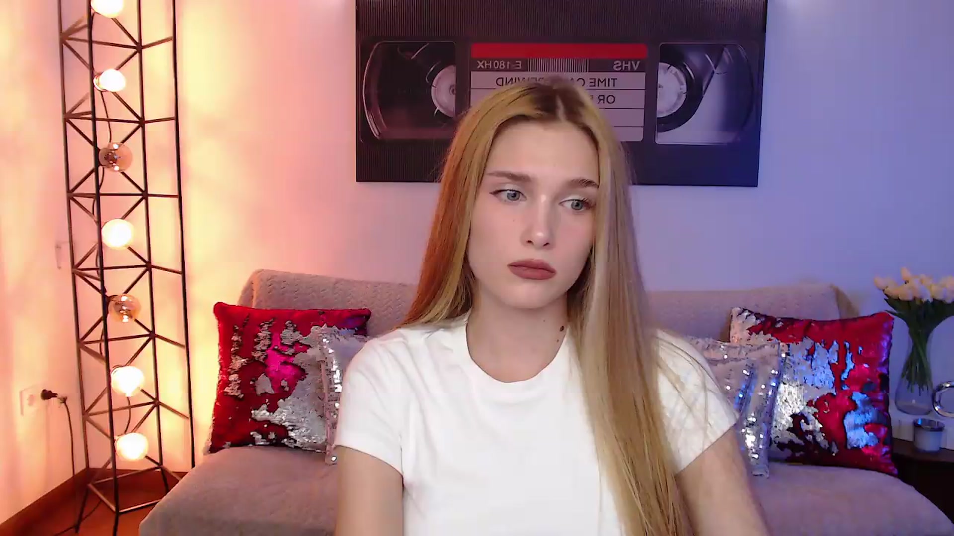Gallery image thumbnail from Sirela's myfreecams stream on, 07/22/2026, 21:02 image 15 of 20
