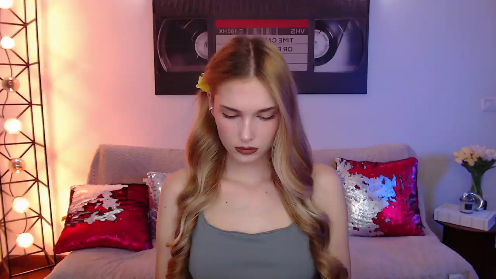 Gallery image thumbnail from Sirela's myfreecams stream on, 07/31/2026, 19:37 image 18 of 20